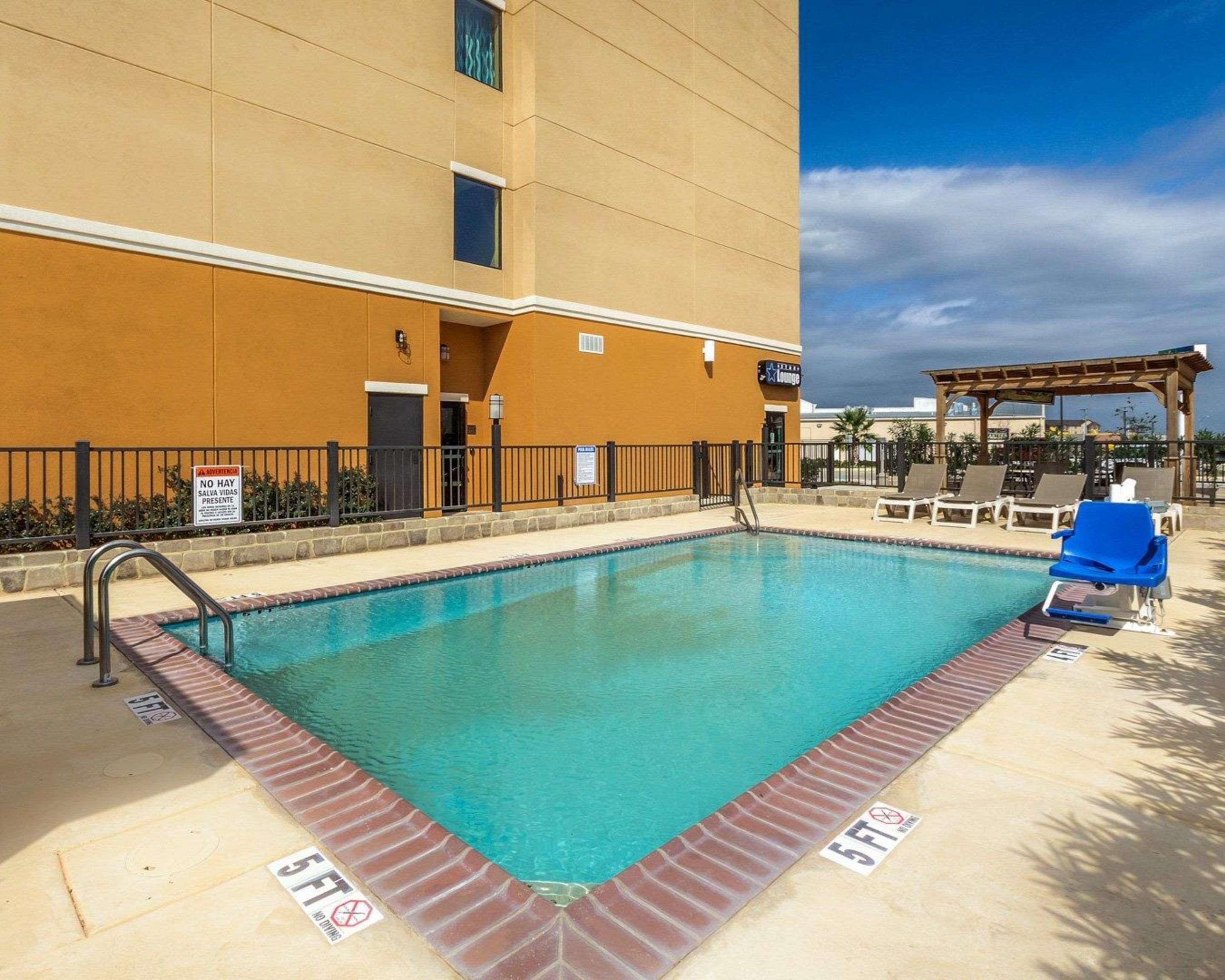 Comfort Suites Cotulla Near I-35 Kültér fotó